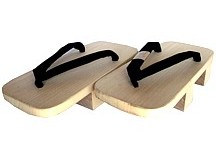 японская традиционная обувь -  дзори