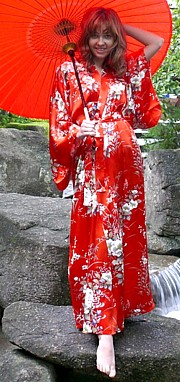 японское шелковое кимоно  в интернет-магазине KIMONO-JAPAN.RU