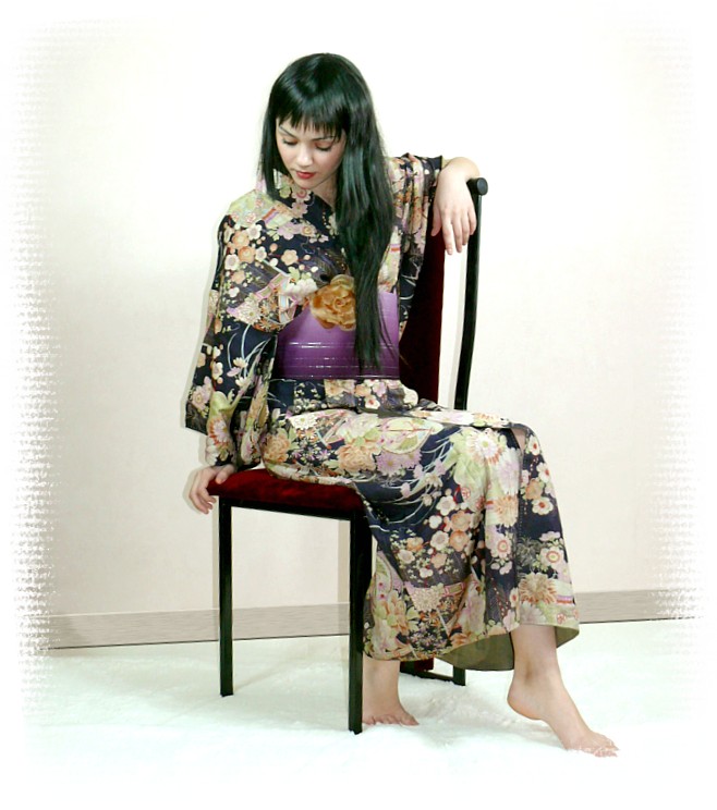 старинное японское шелковое кимоно