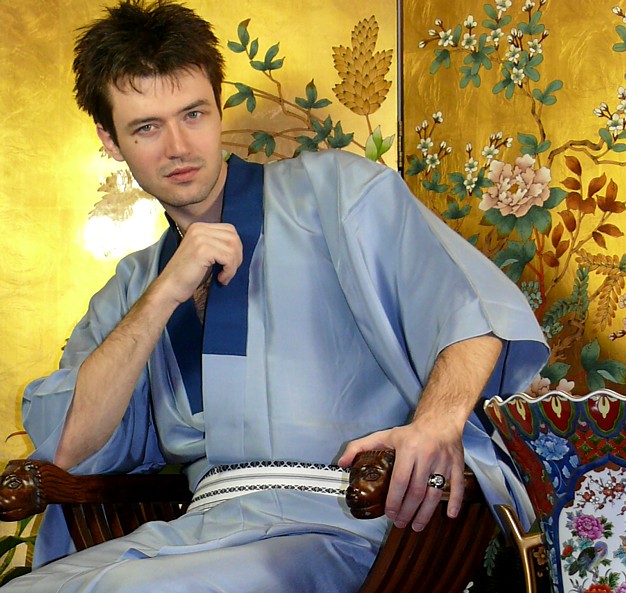 КИМОНО