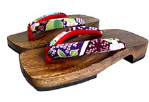 японская деревянная обувь гэта