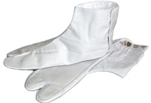 японские традиционные носки-таби на твердой подошве